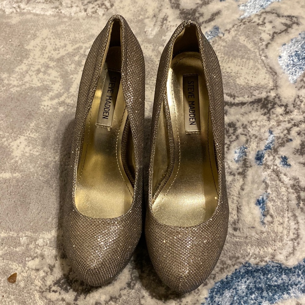 Champagne Steve Madden